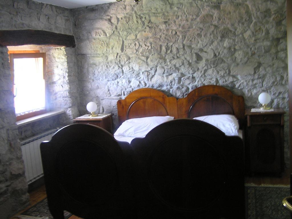 Guesthouse Domacija Sajna Sezana ห้อง รูปภาพ